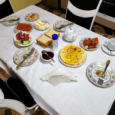 Lilia Guesthouse سينغناغي المظهر الخارجي الصورة